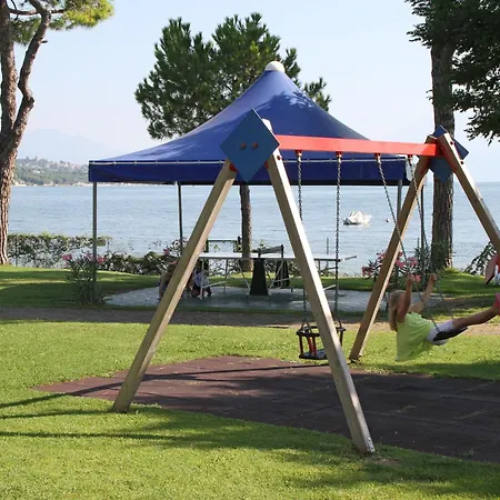 Semesterbostad Front Le Corti Del Lago-4 By Interhome *